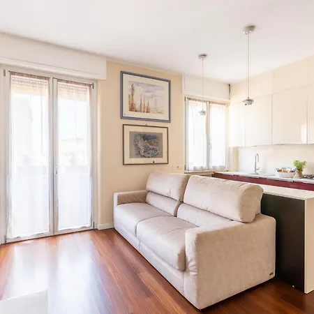 Apartment Rosselli 13 Milan